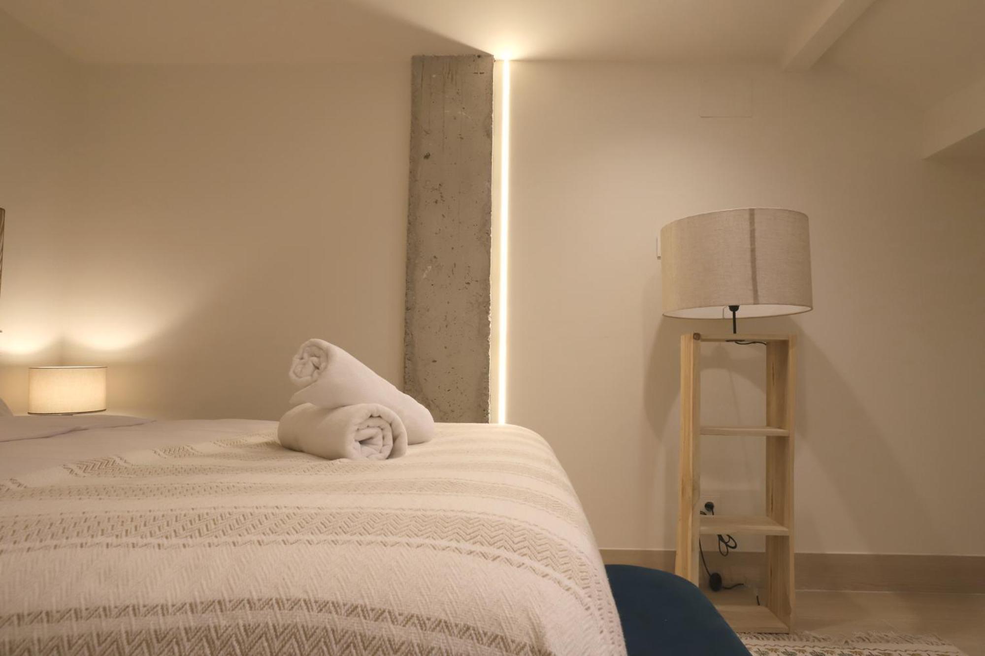Apartamentos Orilla Del Bernabeu Madrid Exterior foto